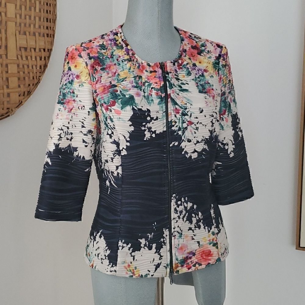 Joseph Ribkoff | Floral and Texured Light Jacket